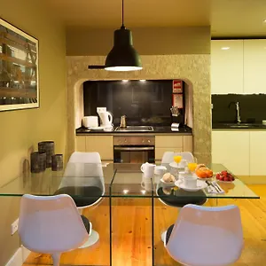 traveling-to-lisbon-cais-do-sodre-apartments.hotels-lisbon-portugal.com/